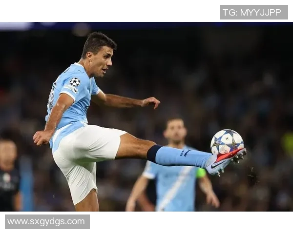 西甲惊天冷门那不勒斯狂胜曼城五球集锦引发全场沸腾